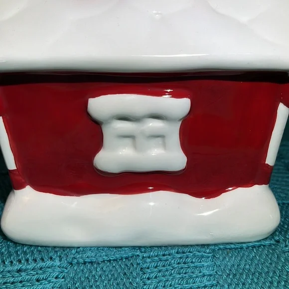 Rae dunn SANTAS WORKSHOP birdhouse - Picture 7 of 8